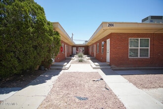 Building Photo - 2866 Grant