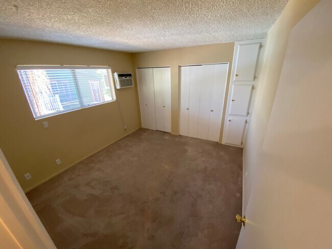 Building Photo - 6237 Friends Ave