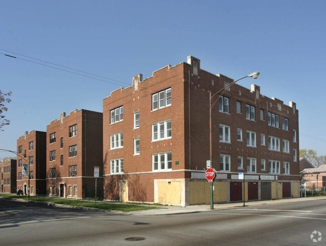 Building Photo - 7752-7758 S Racine Ave