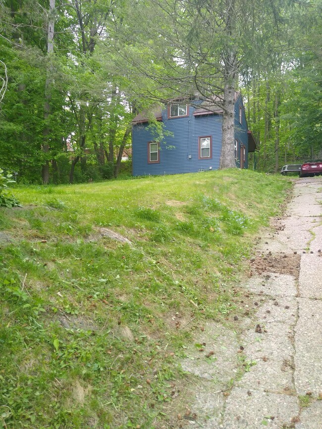 Foto del edificio - 816 Brown St