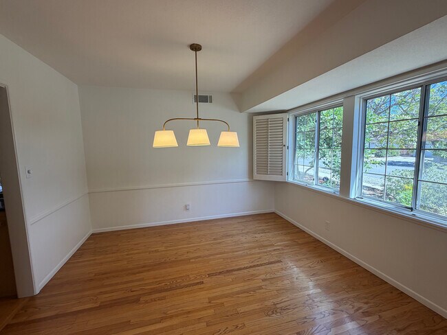Foto del edificio - 1516 Wells Ave