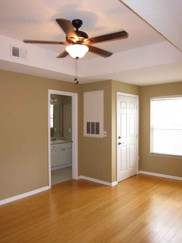 Foto principal - 800 S Dakota Ave