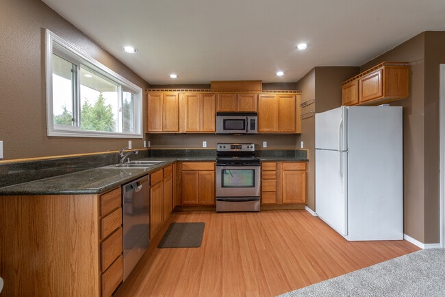 Foto del edificio - 2102 NW Kelly Dr
