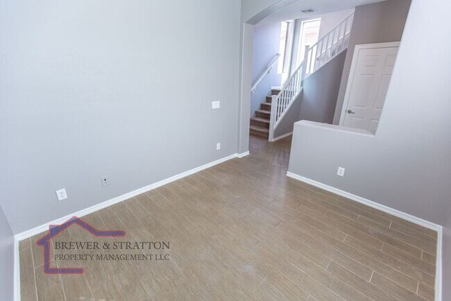 Building Photo - 19132 Kingbird Dr