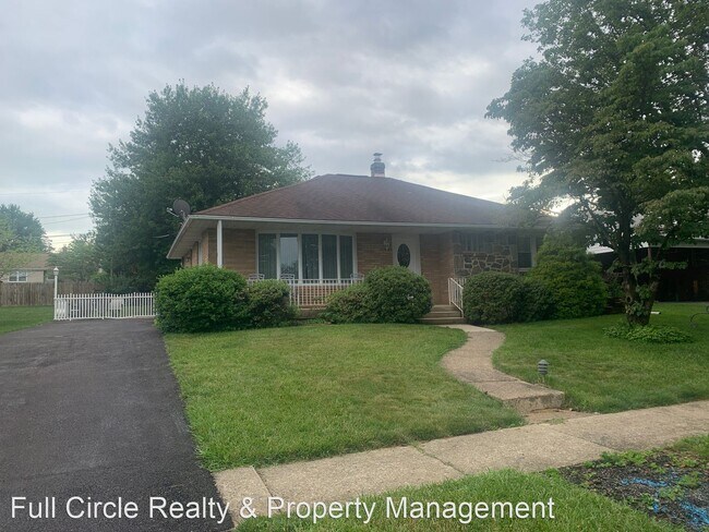 Building Photo - 3 br, 2 bath House - 228 N 39th St