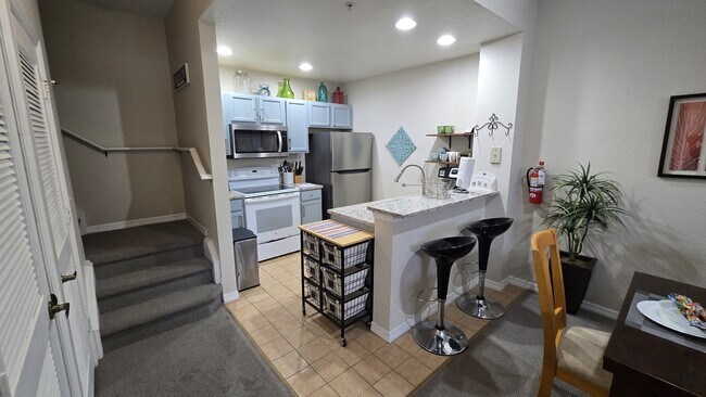 Building Photo - 2602 Lodi Cir