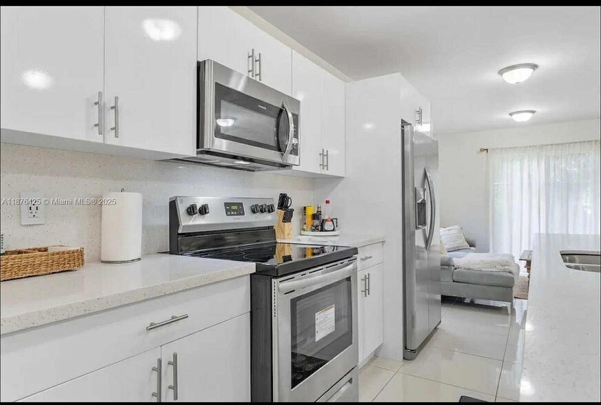 Foto del edificio - 1867 NW 46th St