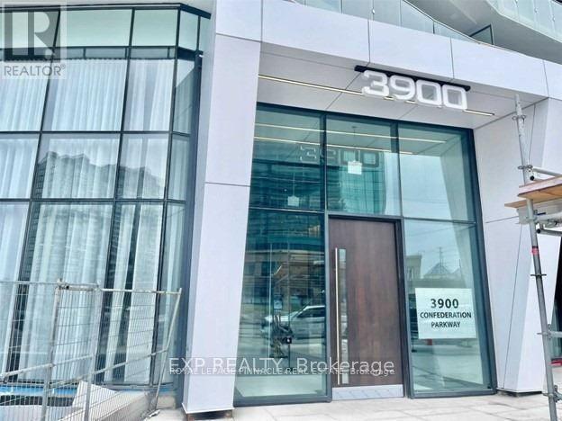 Photo du bâtiment - 3900 Confederation Pkwy