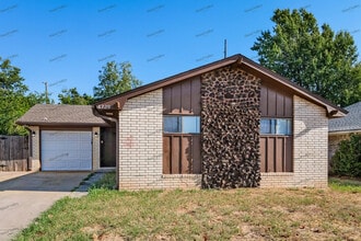 Building Photo - 4729 Meench Dr