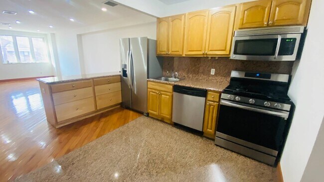 Foto del edificio - 20-07 37th St