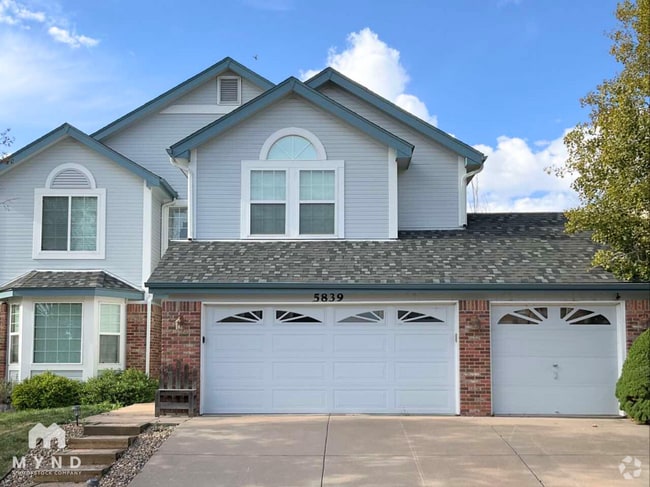 Building Photo - 5839 Instone Cir