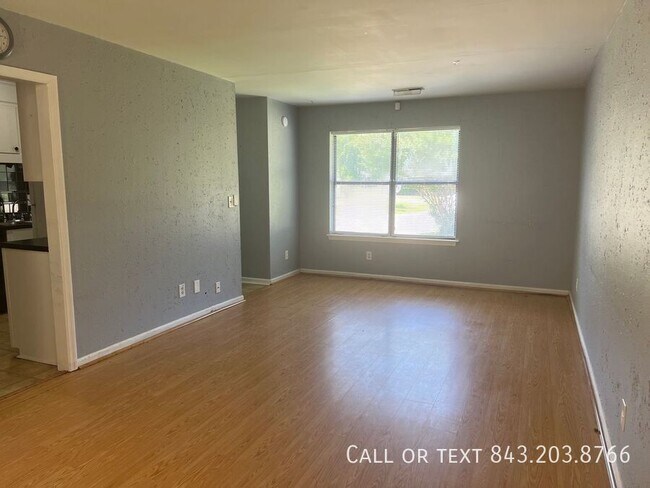 Building Photo - 114 Pintail Dr