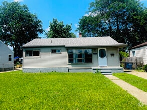 Building Photo - 31524 Hazelwood St