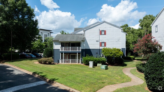 Building Photo - Sailpointe at Lake Norman