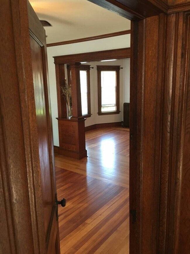Foto del edificio - 36-38 E. Cedar Street