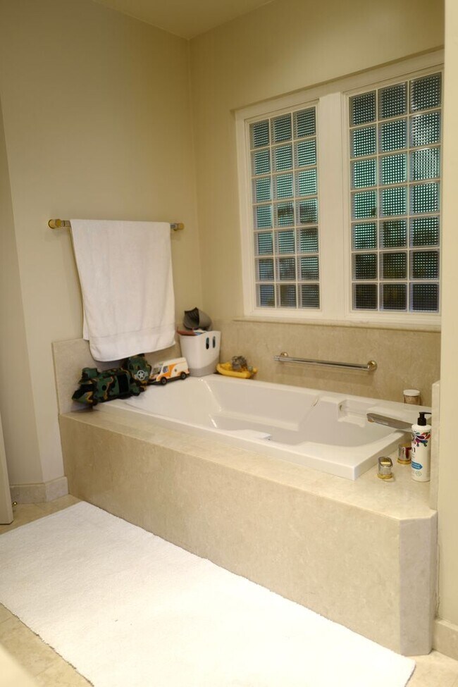 Foto del edificio - Coming Soon! Cozy home in South Pasadena.