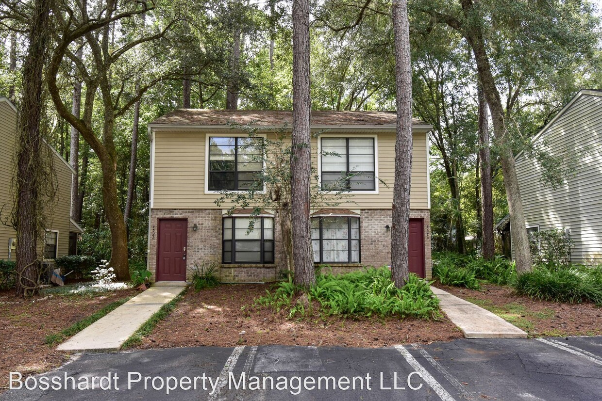 Primary Photo - 2 br, 2.5 bath House - 4522 SW 45th Drive