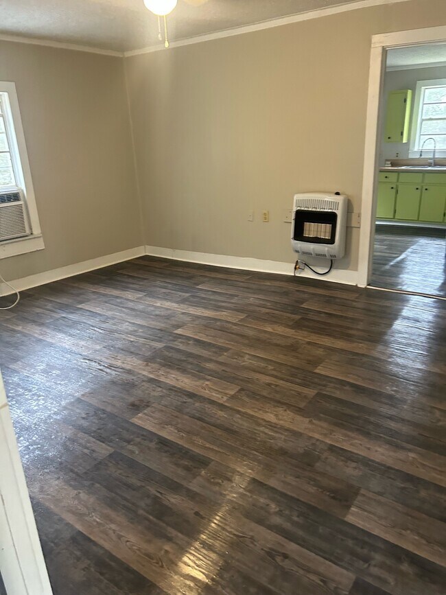 Foto del edificio - 155 W 10th St