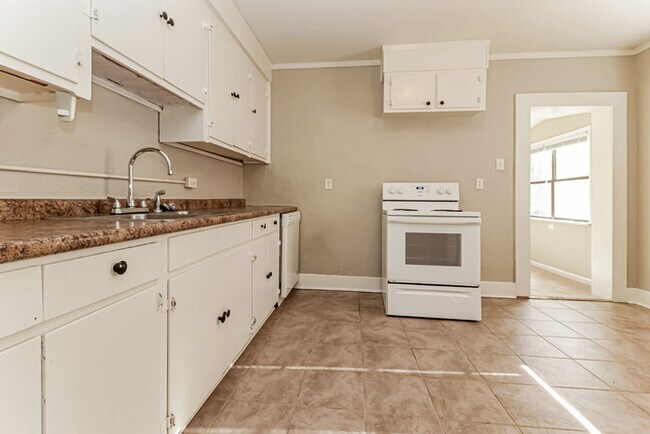 Foto del edificio - 229 Dogwood Ave