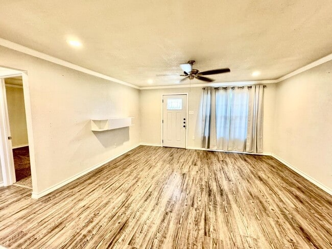 Building Photo - Cozy 2 Bedroom in Slaton