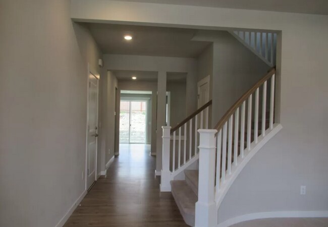 Foto del edificio - 15372 200th Ave E