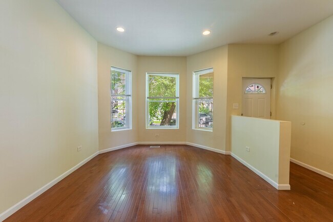 Foto del edificio - 1541 S Spaulding Ave