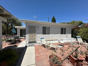 Building Photo - 2045 S Tenaya Way