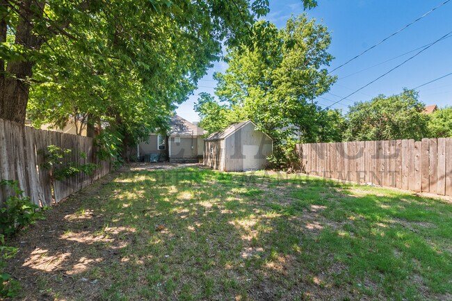 Foto del edificio - 1620 West 2nd St N