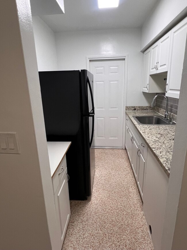 cocina - 790 81st St