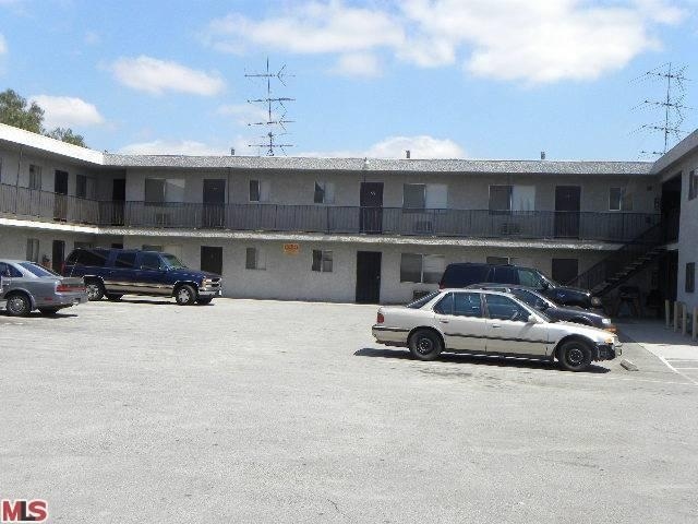 Building Photo - 10865 White St