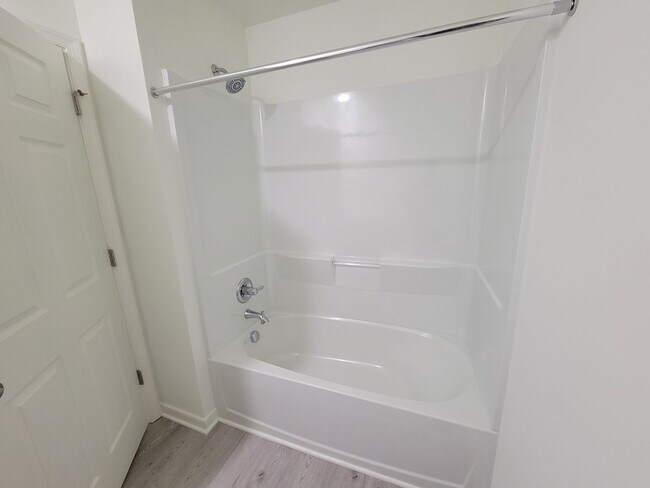 Foto del edificio - Price Reduced!! Three bedroom house in Cum...