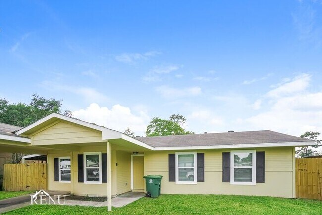 Building Photo - 9715 Courben Ln