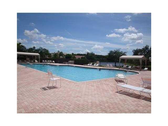 Building Photo - 920 Savannah Falls Dr