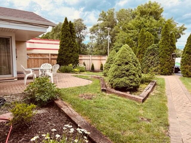 Foto del edificio - 127 N Northwest Hwy