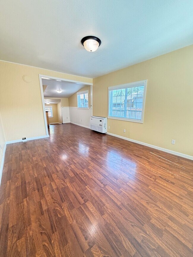 Building Photo - 3-Bedroom 1-Bathroom home in Cottage Grove