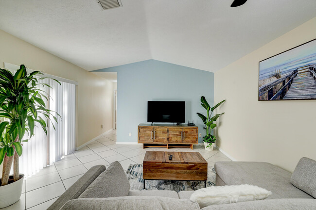Building Photo - 2910 SW Port St Lucie Blvd