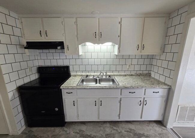 Foto del edificio - 663 Pegram St