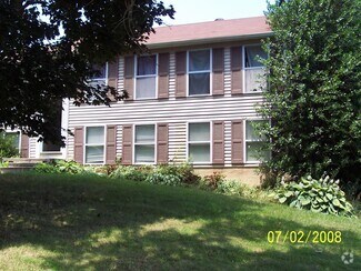 Building Photo - 3906 Pinedale Dr