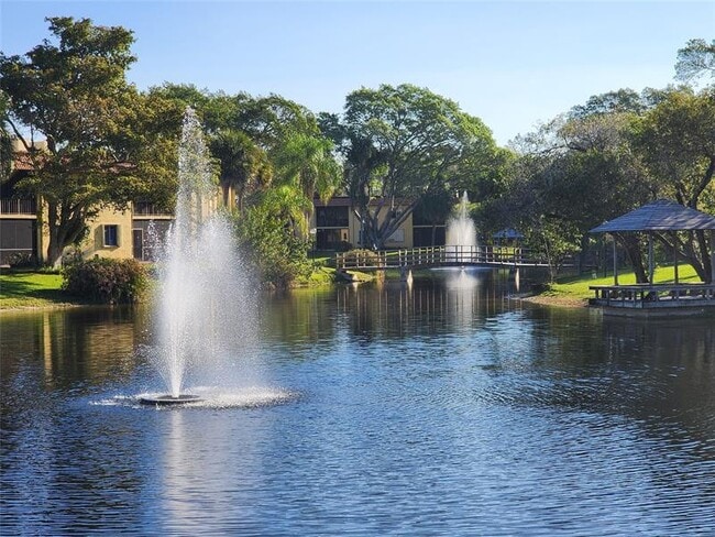Foto del edificio - 896 SW 9th St Cir