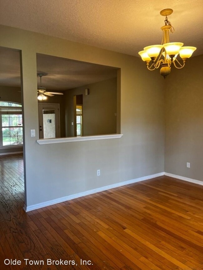 Building Photo - 3 br, 2 bath House - 2021 E Jefferson St.