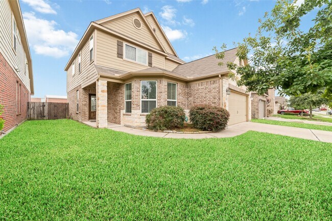 Foto del edificio - 18406 Spruce Tree Line Trl