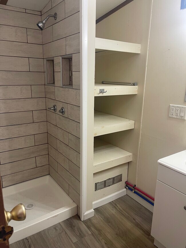 Foto del edificio - 104 Marina Wy