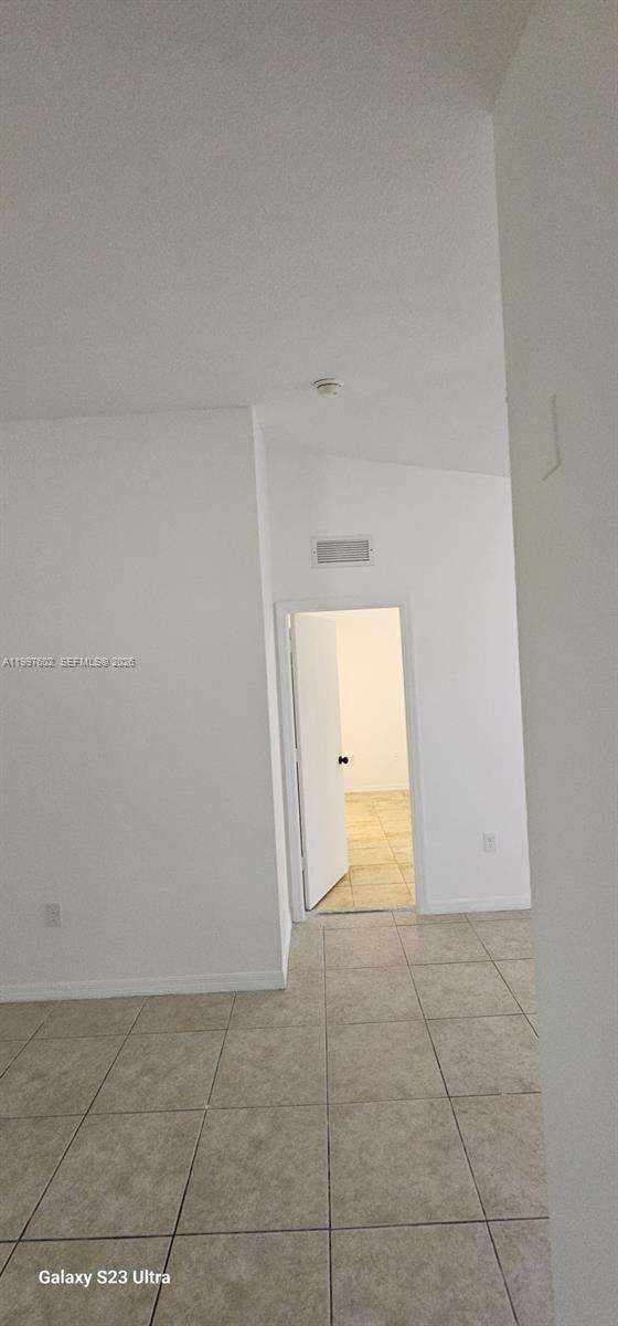 Foto del edificio - 935 NE 33rd Terrace
