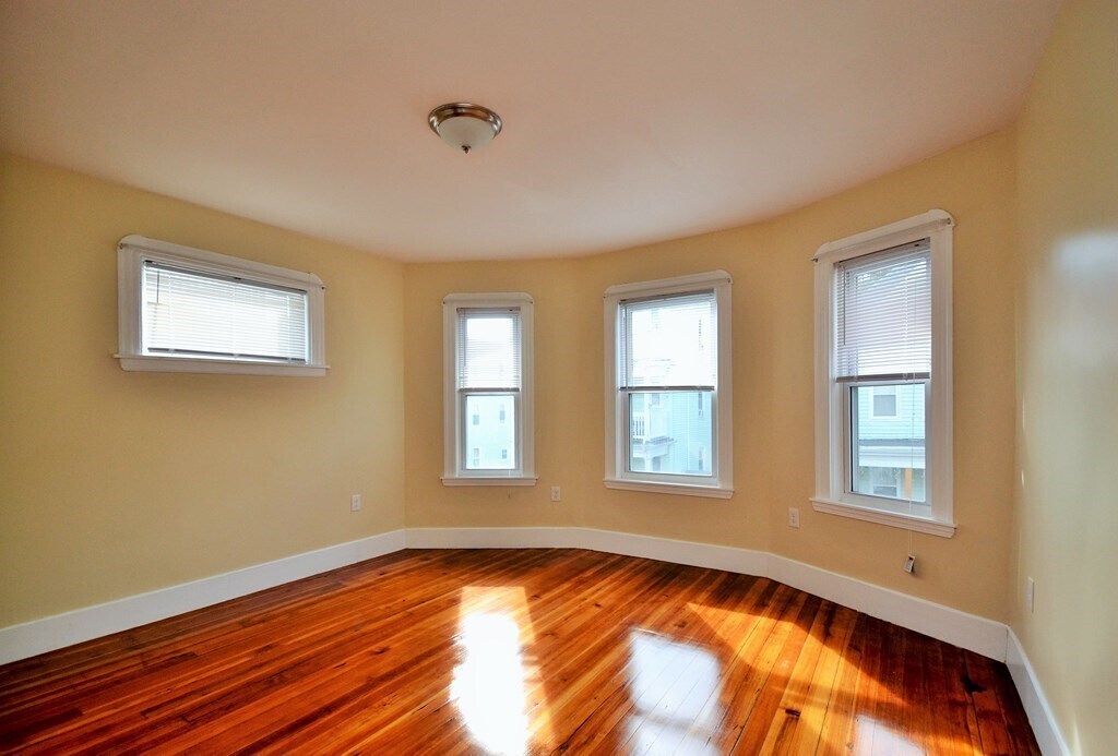 Building Photo - 42 Corona St
