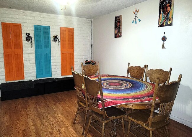 Foto del edificio - 2534 Crozier Ave