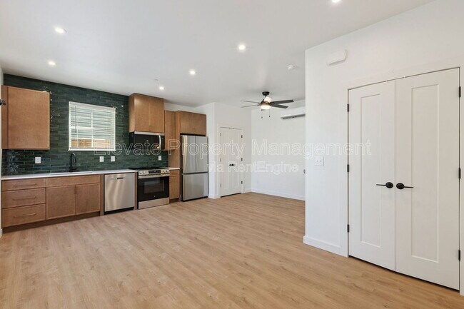 Foto del edificio - 1624 NW 17th St