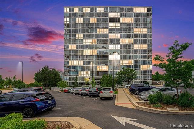 Primary Photo - 3100 E Cherry Creek S Dr
