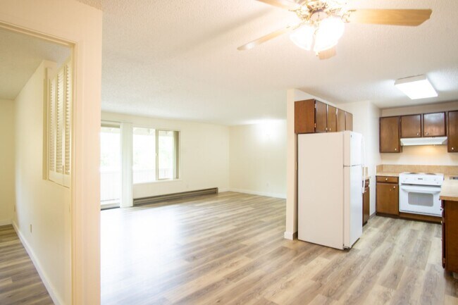 Foto del edificio - $500 OFF! Spacious Top Flr 2Bdr Flat, W/D ...