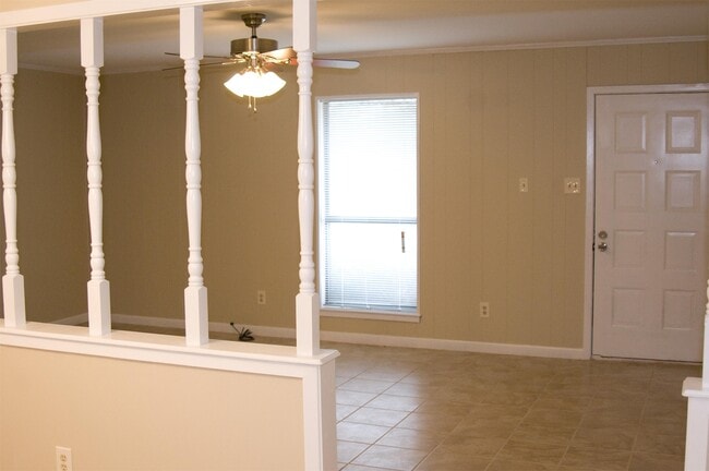 Foto del edificio - 131 Willow Ln