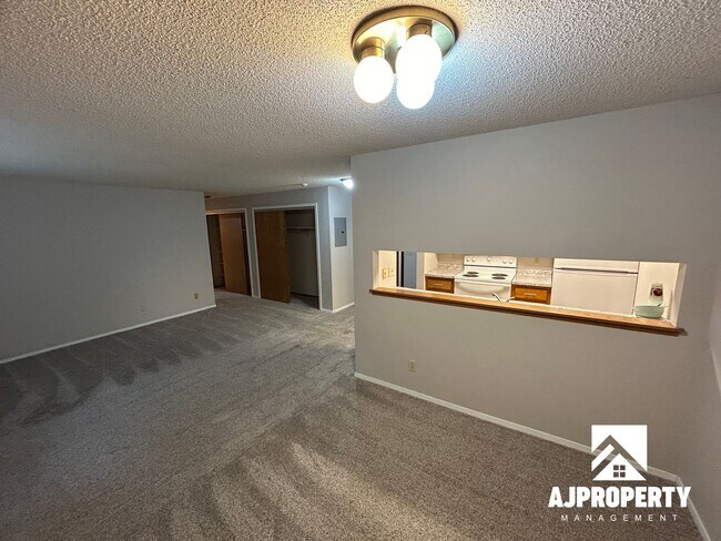 Foto del edificio - 916 S Menlo Ave